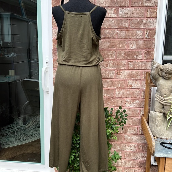 Kamryn Cotton Tank Jumpsuit in Olive Green New Size M - Picture 7 of 11